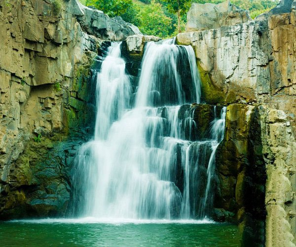 zarwani-waterfalls-img